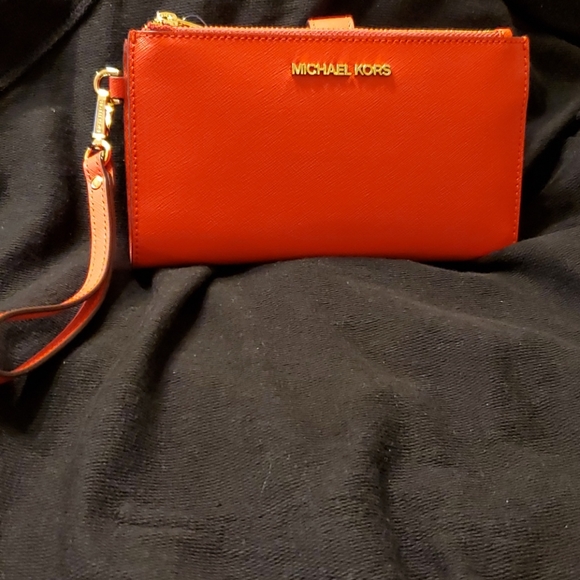 Michael Kors Handbags - Michael Kors Wallet NWT